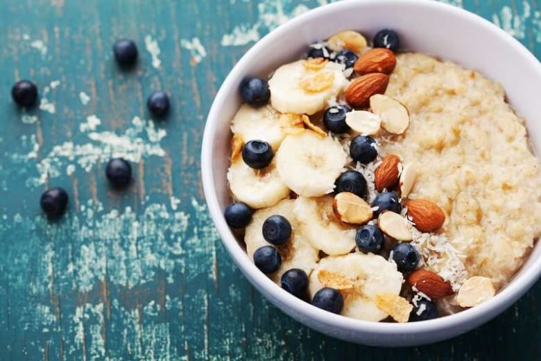 Veganes, proteinreiches Frückstück