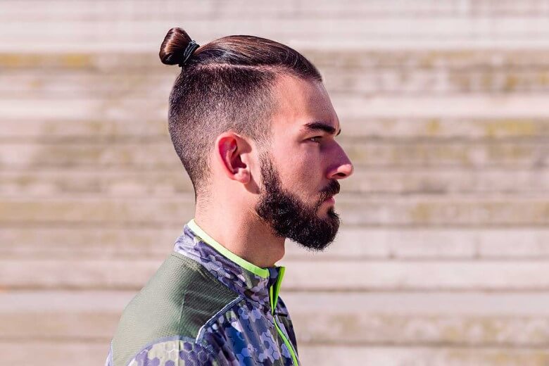 Männerfrisuren: Man Bun als Top Knot