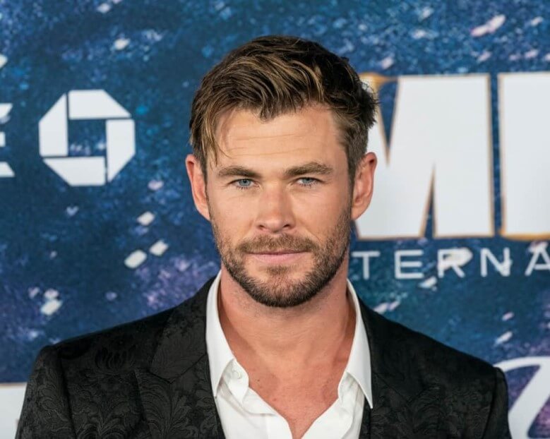 Männerfrisuren 2023: Chris Hemsworth mit dem Undercut