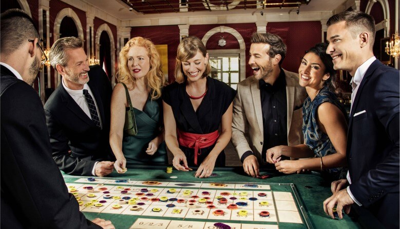Casino Dresscode: Was tragen Männer im Casino?