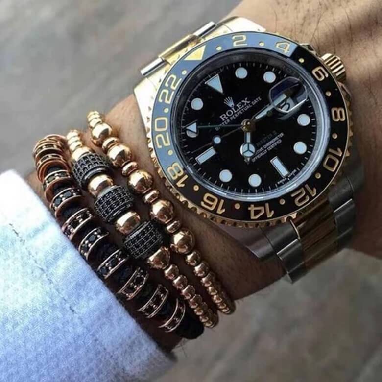 Armband mit Uhr kombiniert