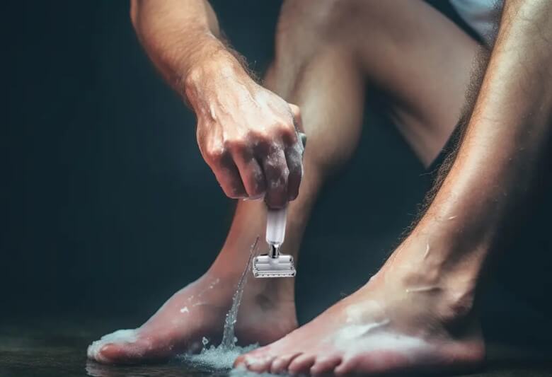 Männer Beine rasieren: Was spricht dagegen?