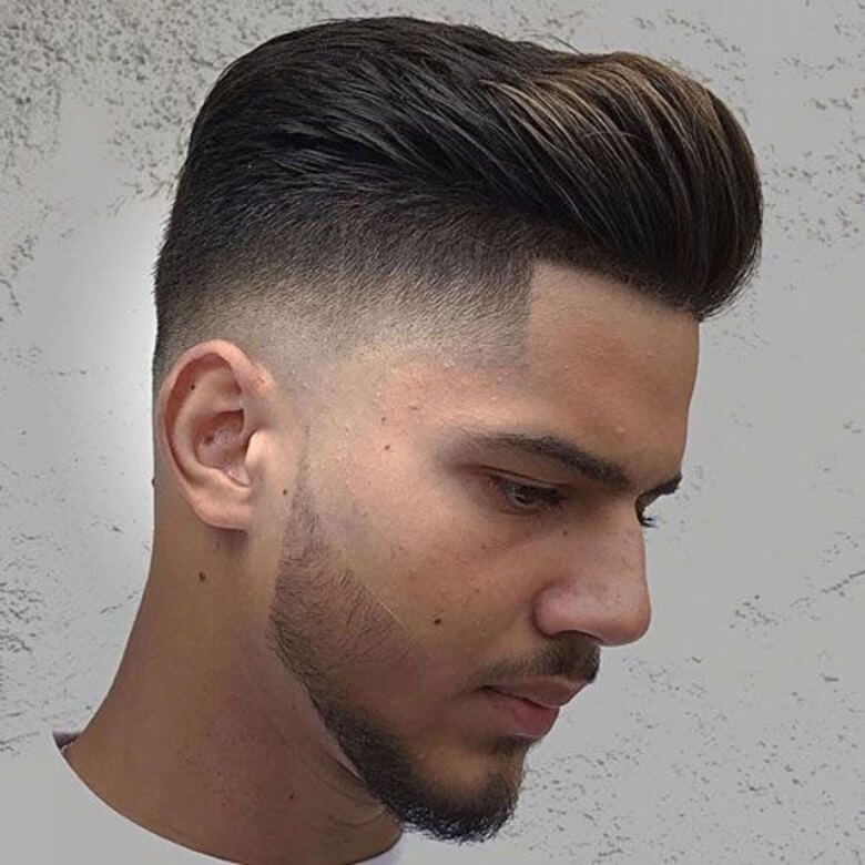 Pompadour Frisur: Fade