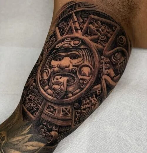 Tattoo Ideen für Männer 2024 - Aztekisches Motiv