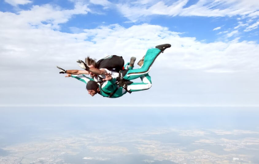 Bungee- oder Fallschirmsprung für Männer