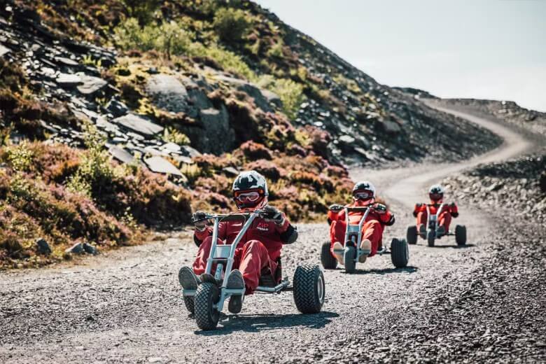Mountain Car Racing - Abenteuer für Männer