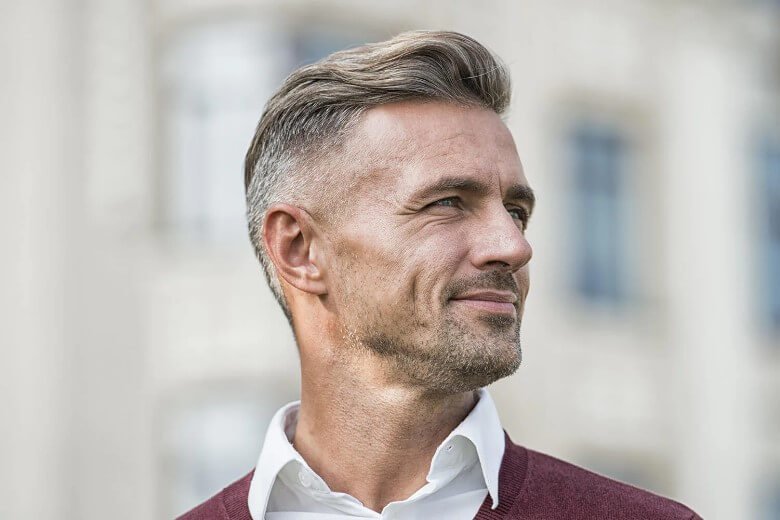 Männerfrisuren ab 50 - Short Boxed mit Bart