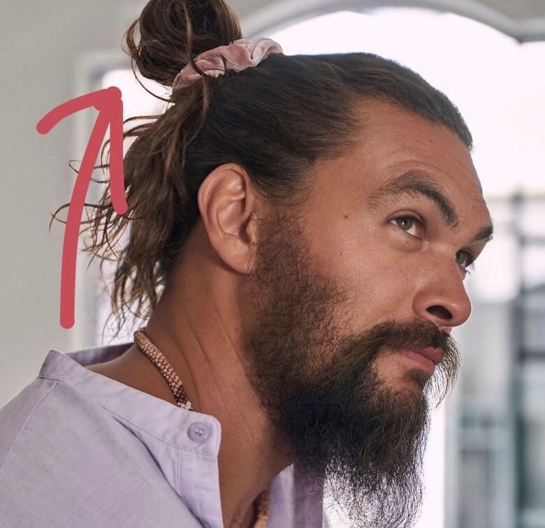 Männerfrisuren von Stars - Jason Mamoa mit Man Bun