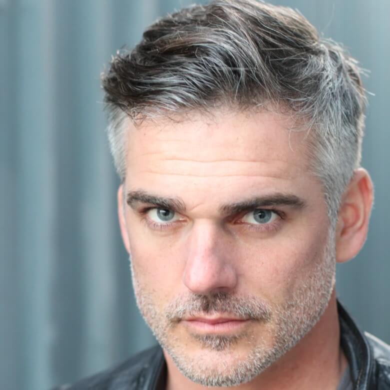 Sleeky Style graue Haare Männer