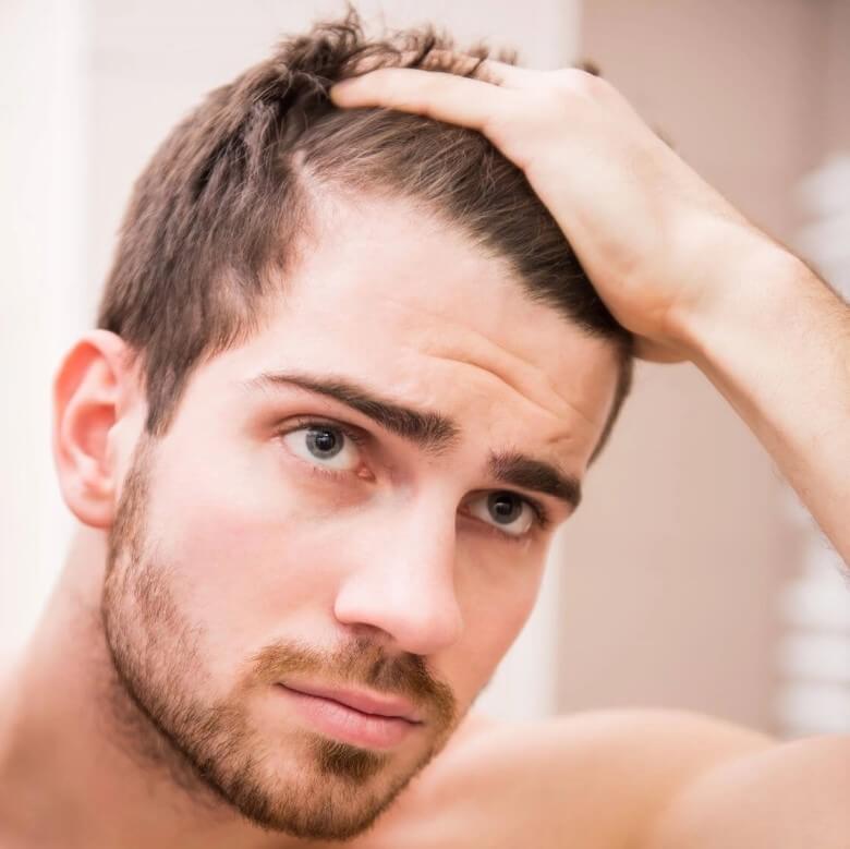Welche Mittel helfen wirklich gegen Haarausfall?