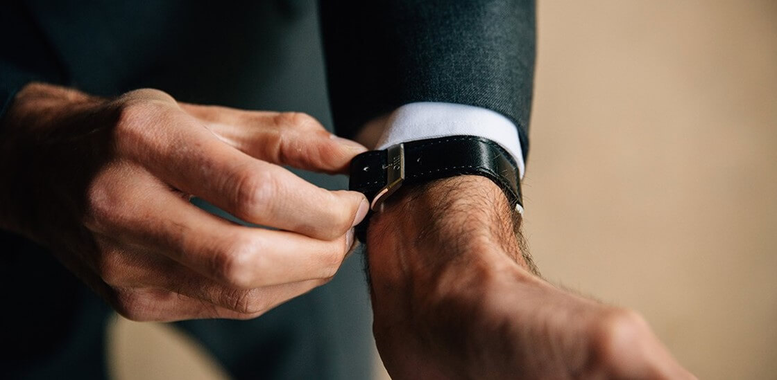 Grafik von MyLifestyle Mentor mit modernen Männern, die Selbstbewusstsein, Stil und Vielfalt zeigen – Symbol für Mode, Gesundheit, Reisen und Männer‑Lifestyle.